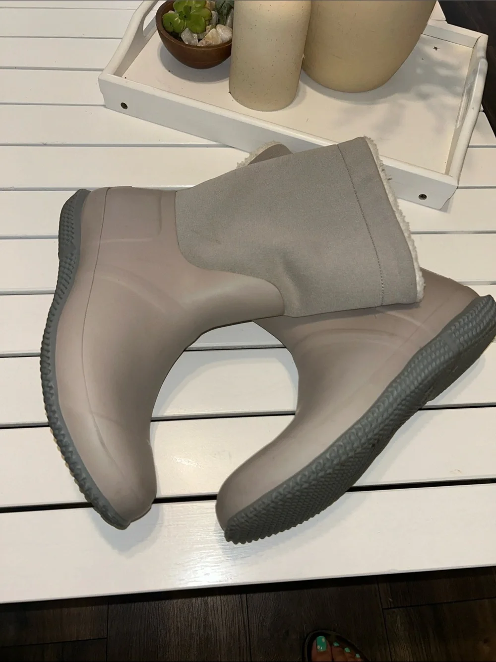 Hunter Taupe Short Rain Boots with Cream Fleece Lining